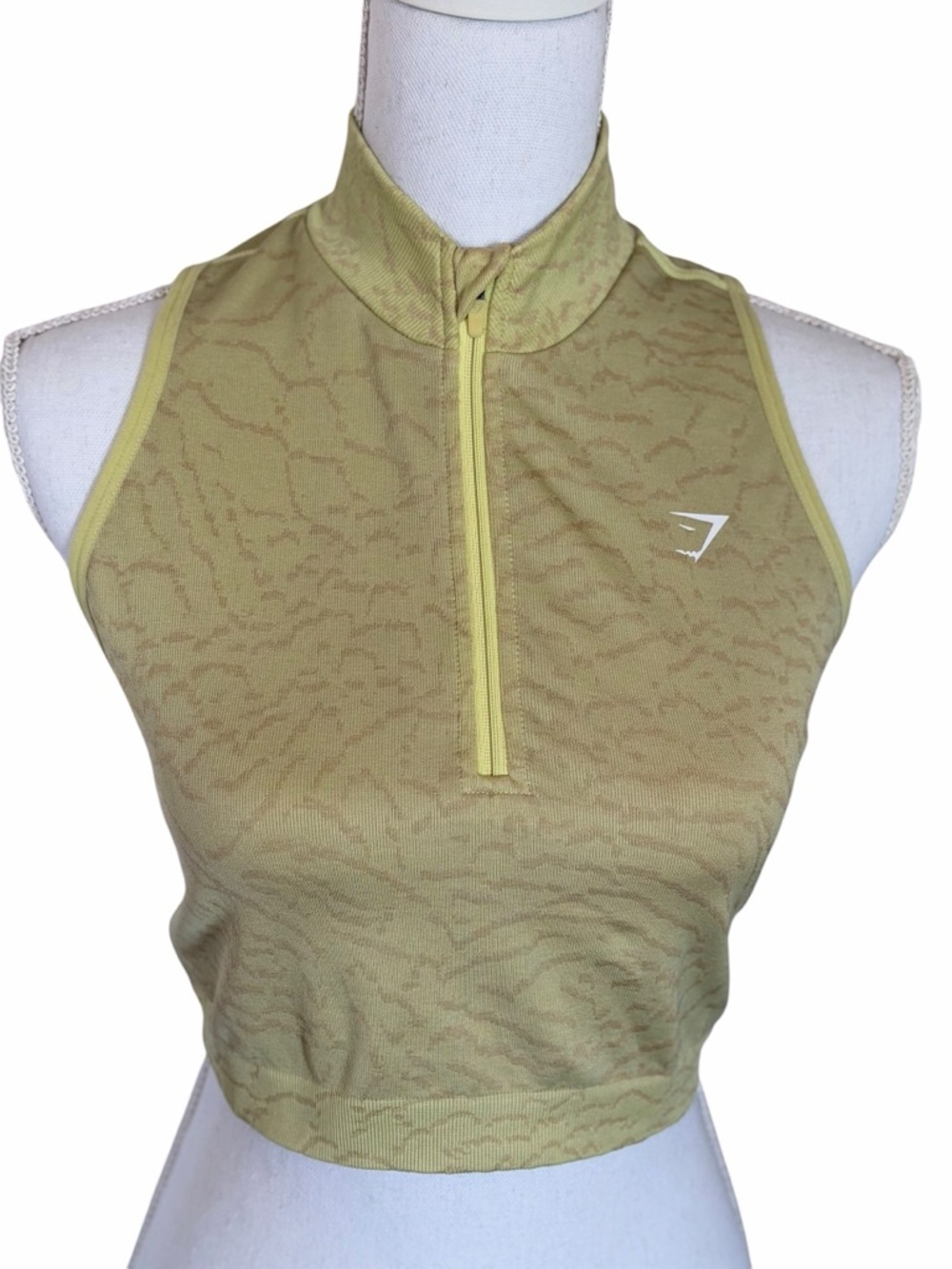 EUC Gymshark Adapt Animal Seamless Crop 1/2 Zip in Firefly Yellow.